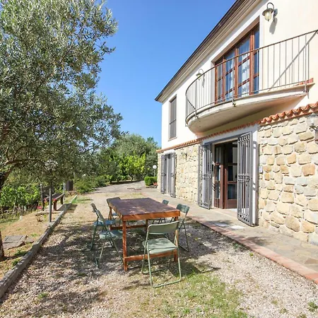 5 Bedroom Beautiful In